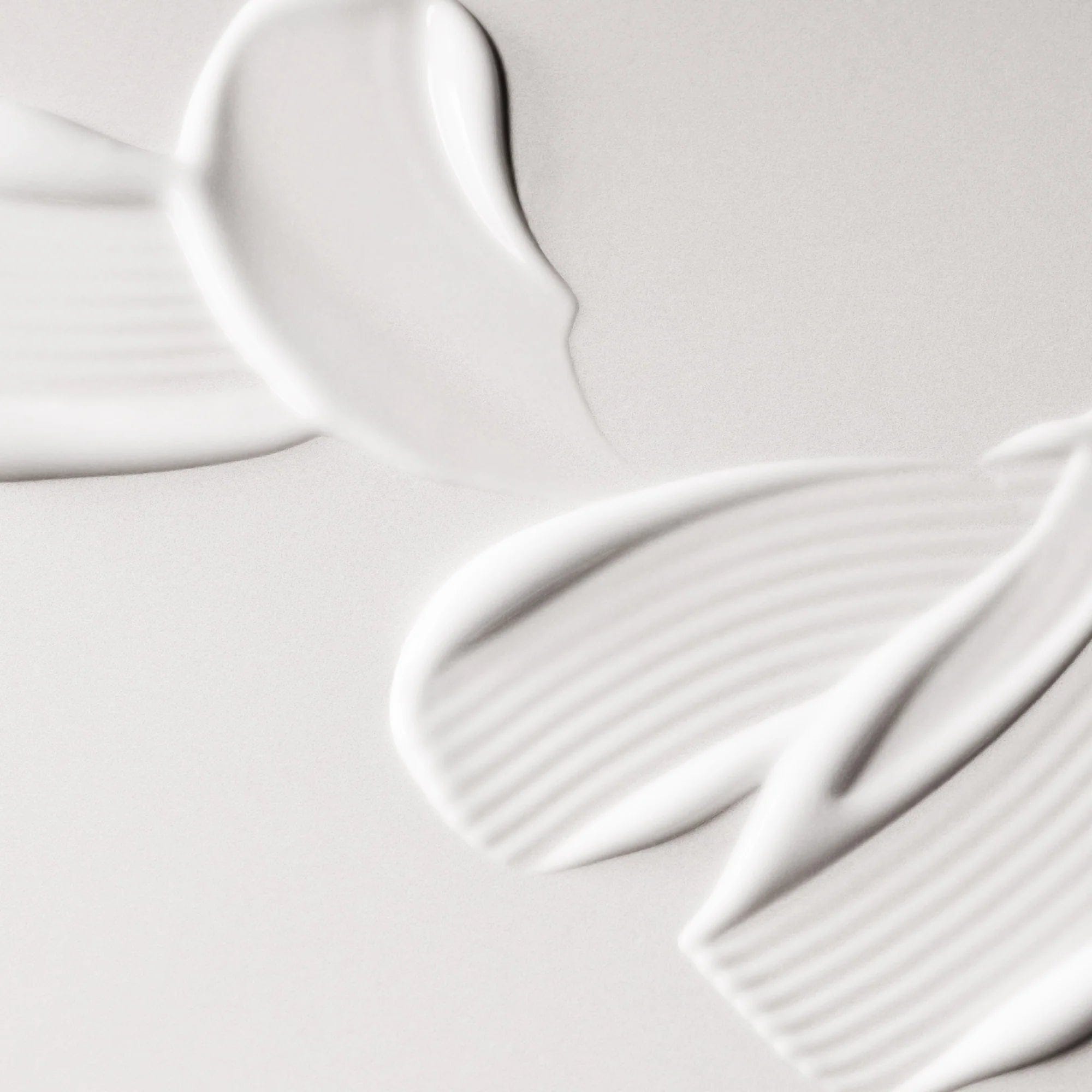 Essence Moisturizer thumbnail 3
